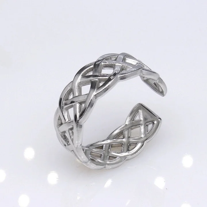 Offener Ring im Retro-Stil mit geometrischer Titanstahlbeschichtung 17