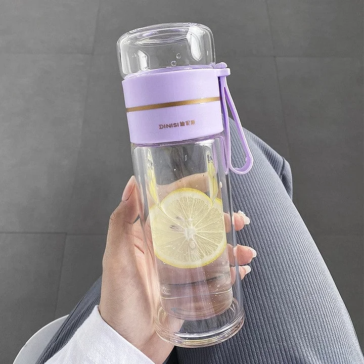 Bouteille en verre élégante avec infuseur à fruits 1