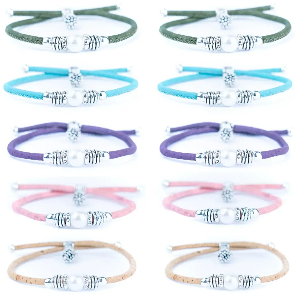 Bracelet en liège avec perles imitation – 5 couleurs réglables et élégantes
